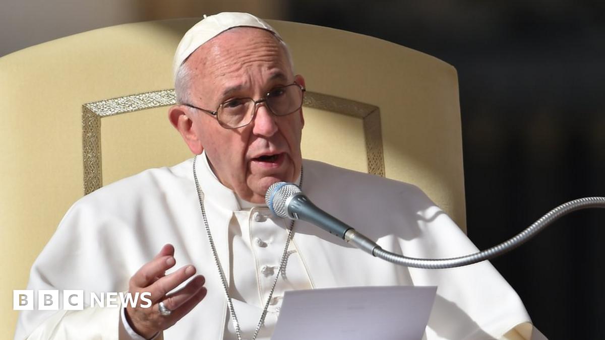 Vatican leaks scandal Five people charged BBC News
