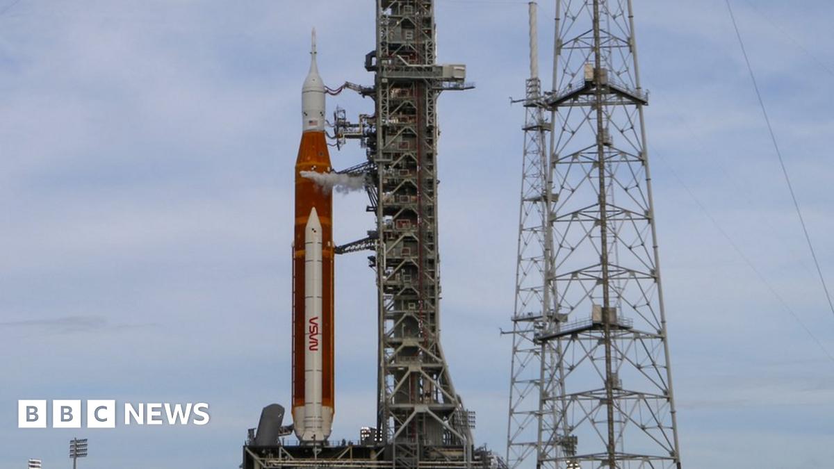 As it happened: Nasa cancels Artemis rocket launch because of engine ...