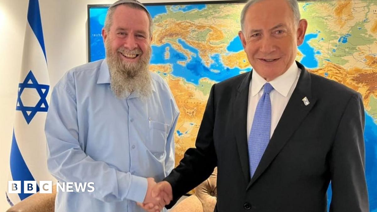 Noam party leader Avi Maoz shakes hands with Likud party leader and Israeli Prime Minister-designate Benjamin Netanyahu on 27 November 2022