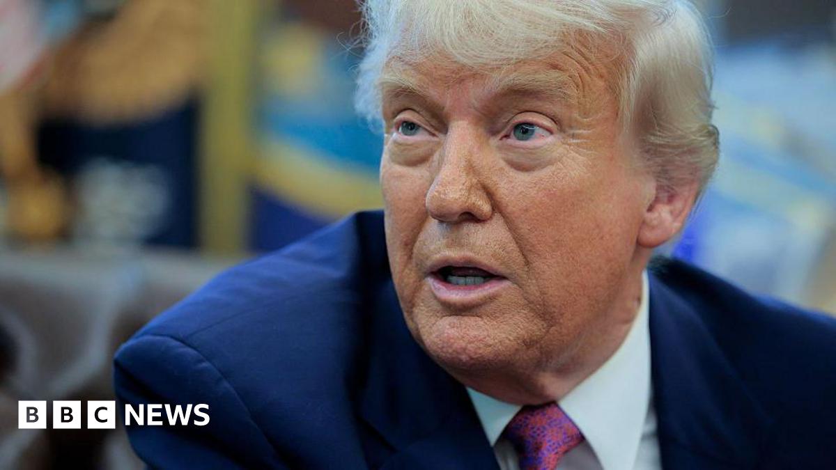Trump appears to give Putin "two week" deadline on Ukraine