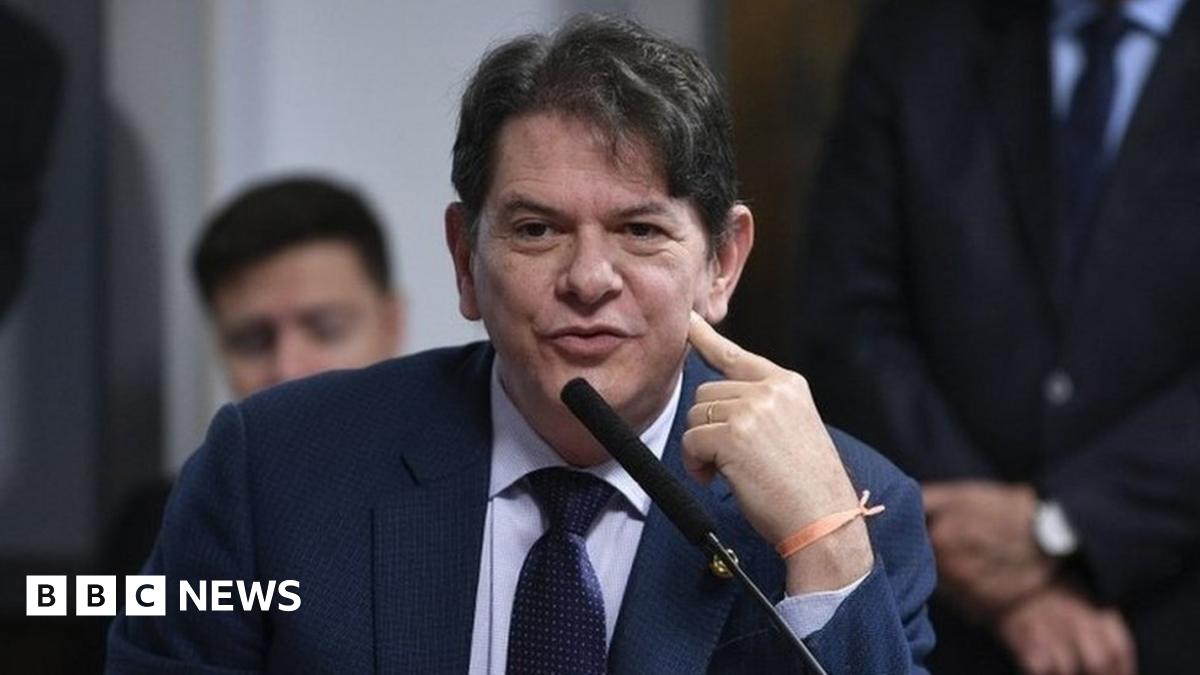 Brazil senator Cid Gomes shot in stand-off with police - BBC News