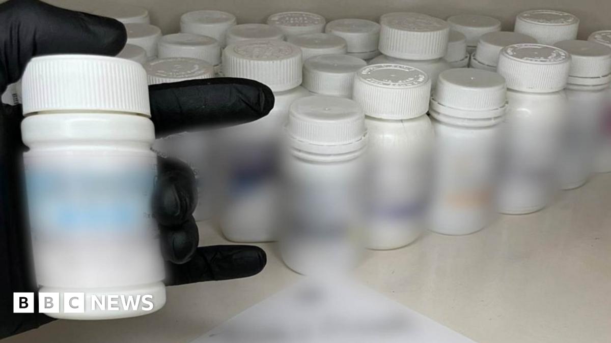 ADHD drugs shortage fuels online black market - BBC News