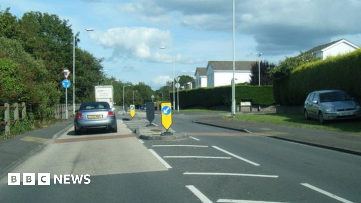 Speed cameras on B4295 in Swansea after fatal crashes - BBC News