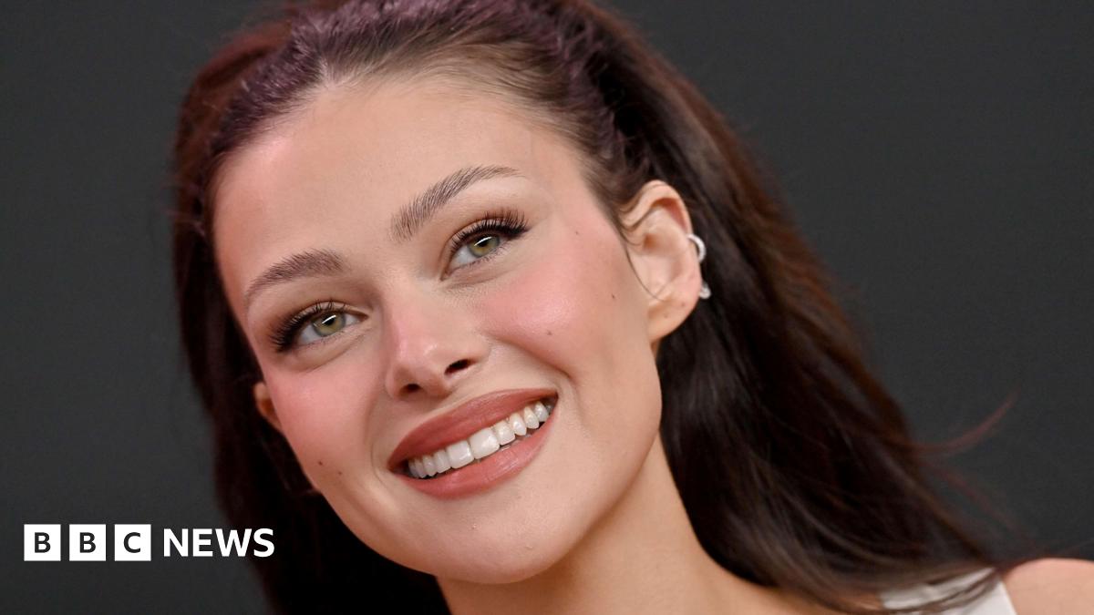 
                            Nicola Peltz Beckham: Who is Brooklyn Beckham's wife?