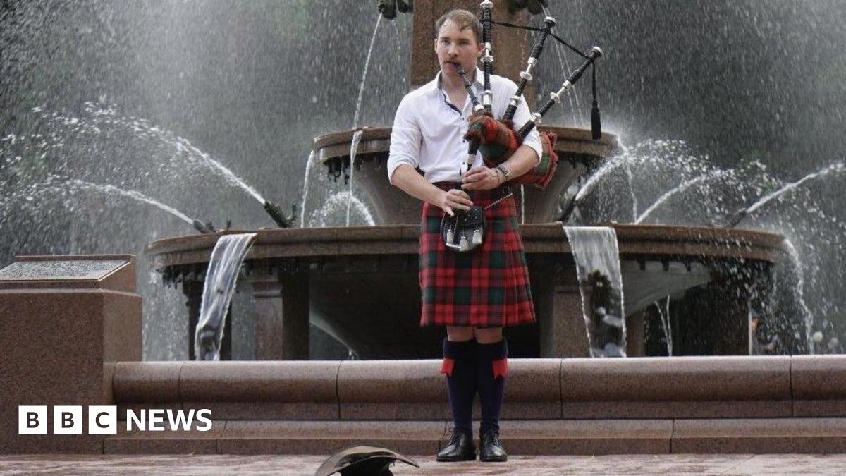 Piper 'devastated' after kilt worn by uncle killed in Iraq stolen