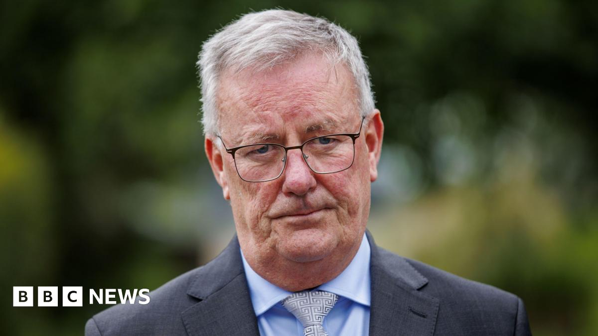 Public inquiry on cervical screening scandal ruled out by health minister