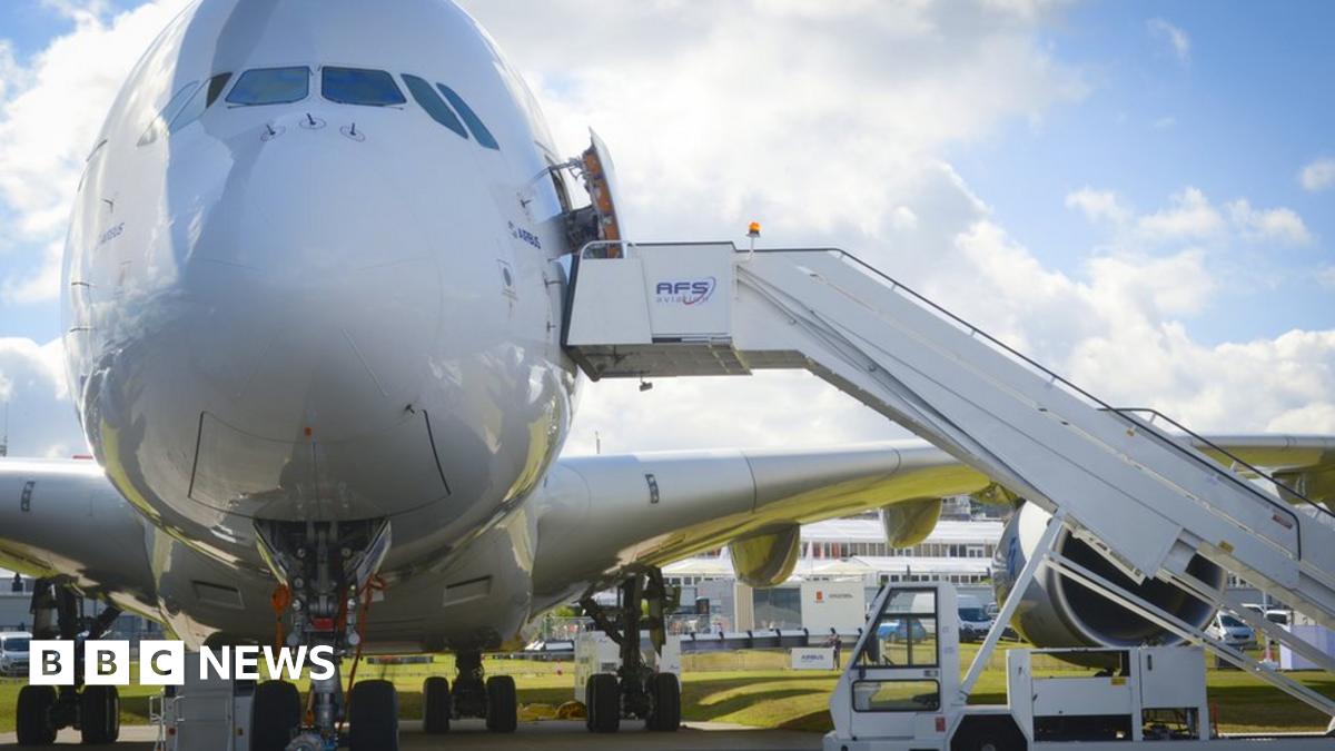Airbus settles corruption probe for €3.6bn - BBC News