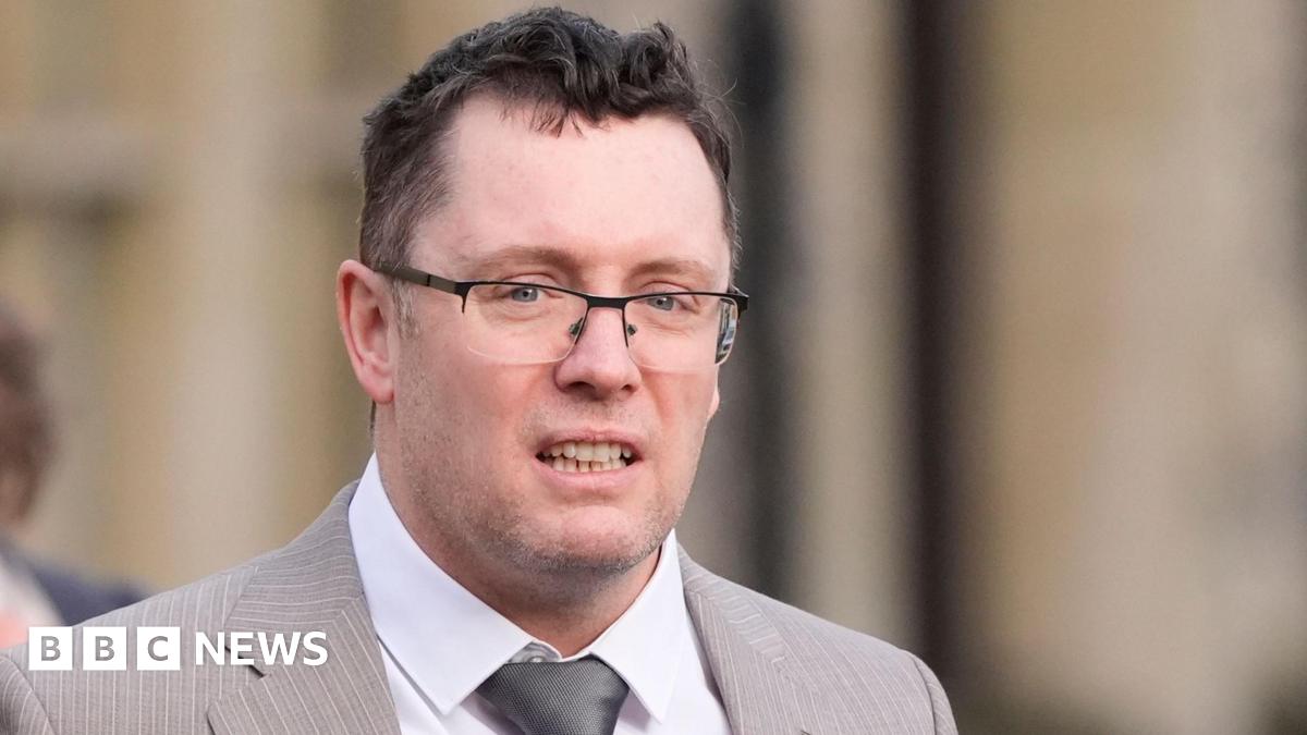 
                            Swindon man loved wife he is accused of killing, court told