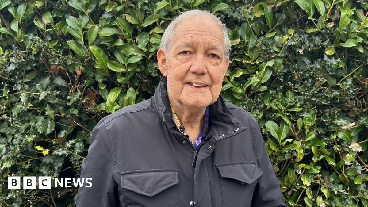 bbc.co.uk - Alexander Stevanovic - BBC Essex radio cricket commentator retires after 35-year innings