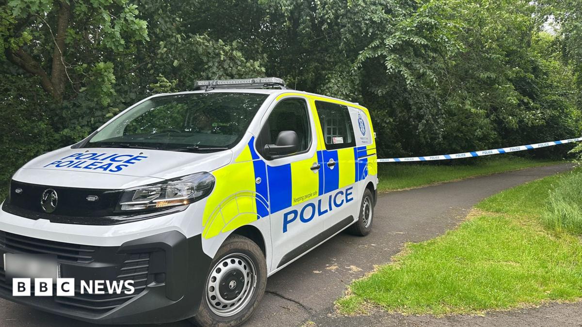 Police investigate rape of 16-year-old girl in Glasgow park