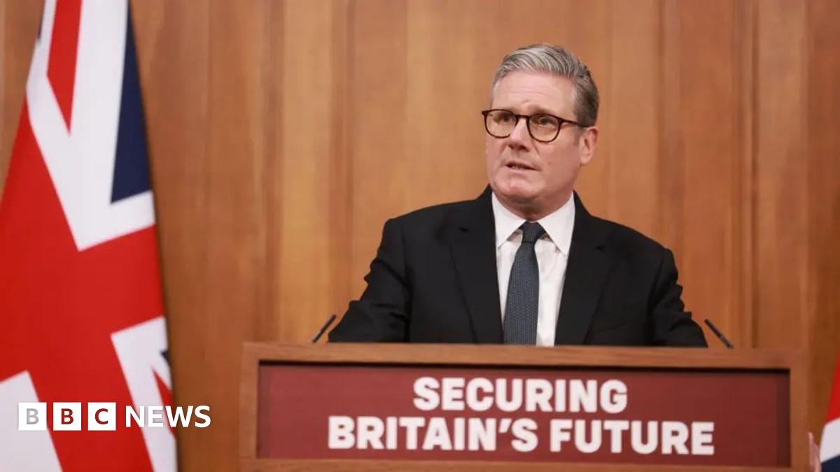 Keir Starmer giving a speech on immigration in Downing Street in May.
