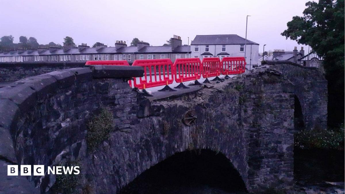 Work to restore Kendal's ancient bridge could take months