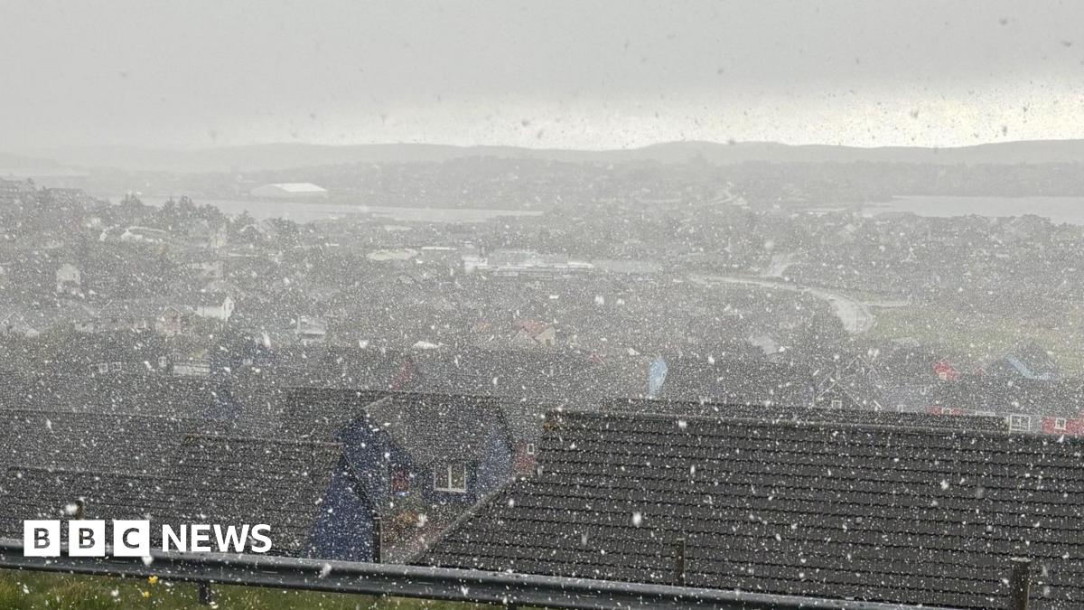 Scotland Gripped by Unseasonal Snow as Arctic Air Descends