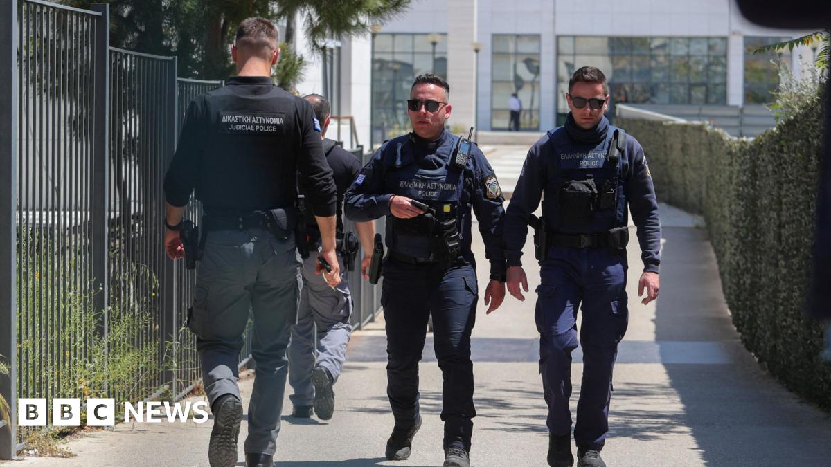 Manhunt for suspected gunman aged 89 as five wounded in Athens