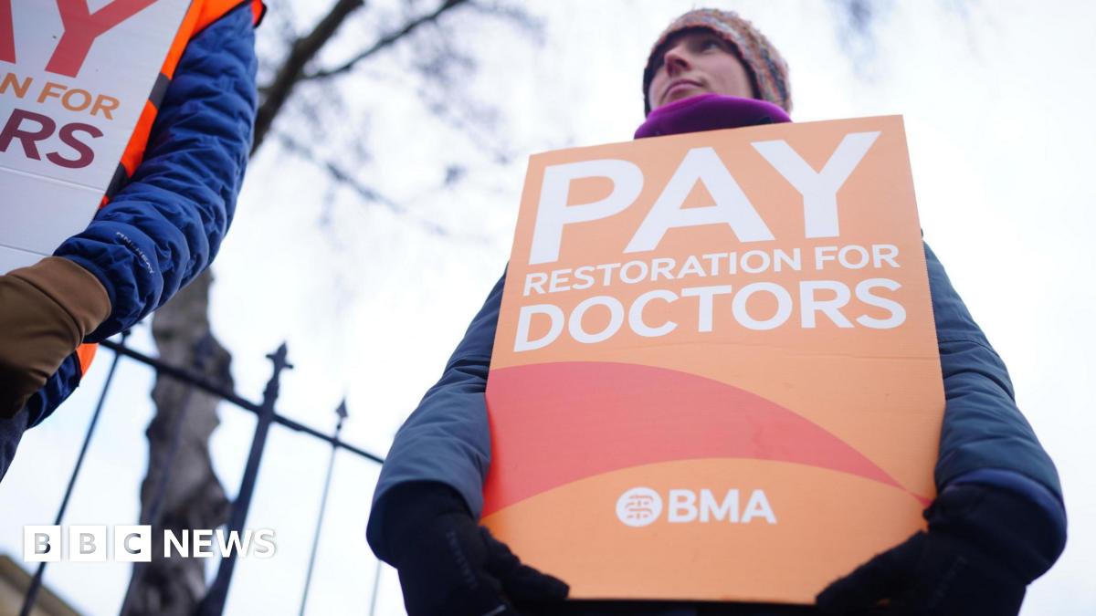
                            Patients warned to expect disruption as doctor strike begins
