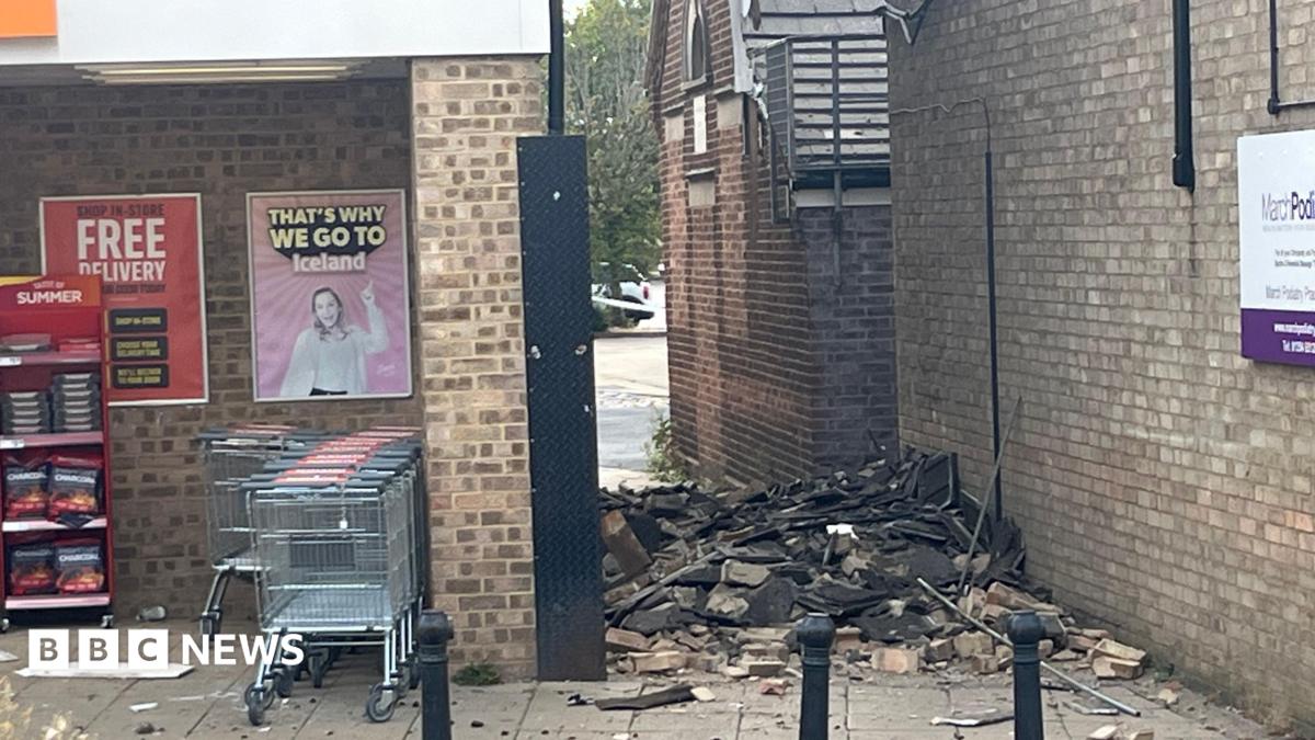 Building evacuated after supermarket roof collapses