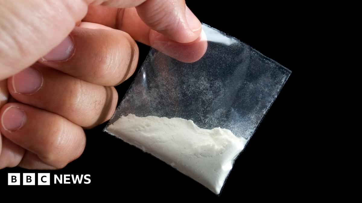 Cocaine is getting stronger, drug experts warn - BBC News