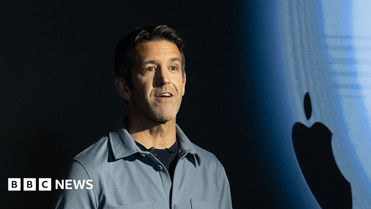 John Ternus' challenges as new Apple boss - AI, Trump and product launches