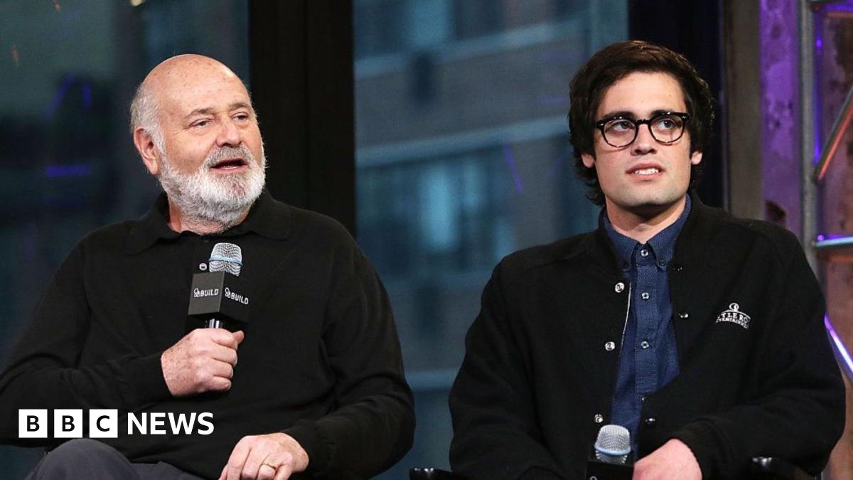 
                            Nick Reiner appears in court charged with murdering parents