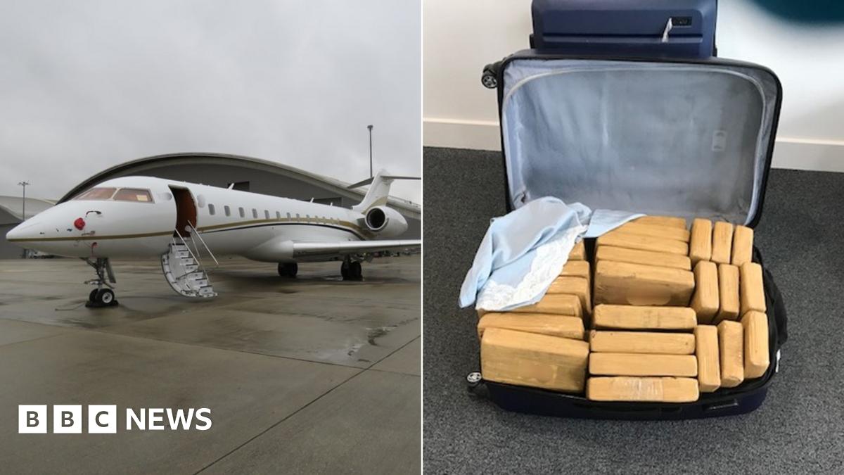 Five held in £50m cocaine seizure at Farnborough Airport - BBC News