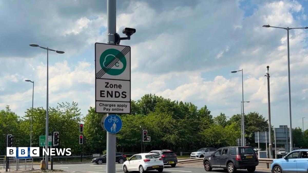Bradford Clean Air Zone review 'risks health gains' say health campaigners