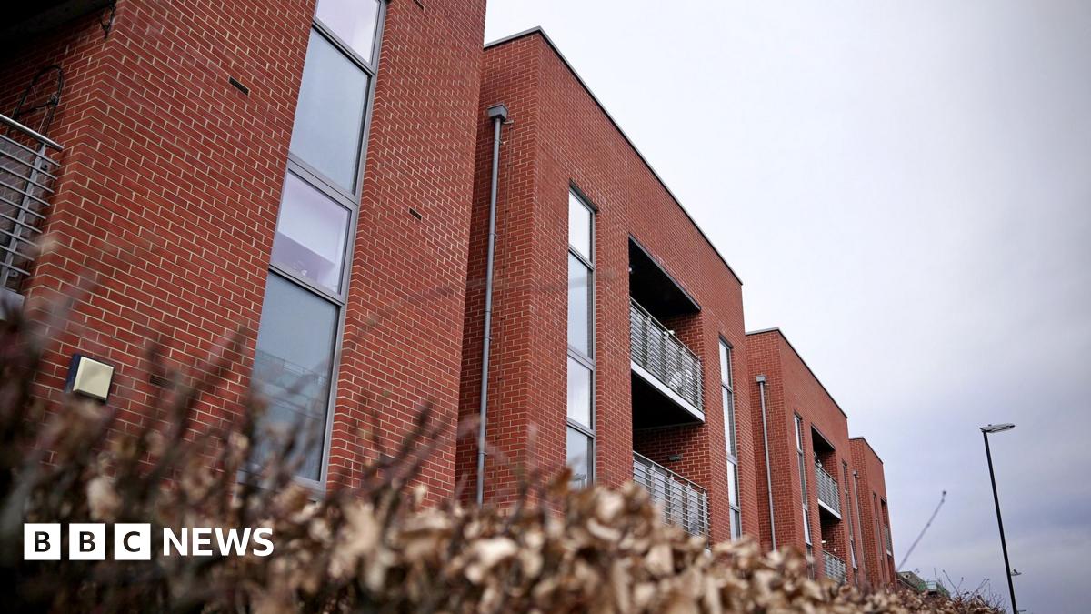 
                            Families' debt 'nightmare' as thousands of retirement flats stand empty