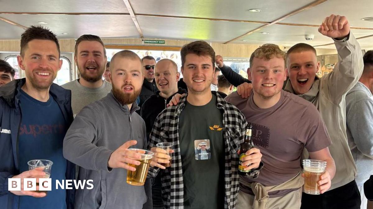 Southend United: American tourist takes wrong boat, ends up a Shrimper