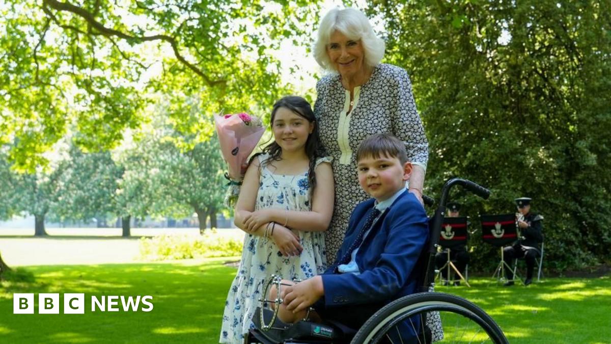 Tony Hudgell Queen Camilla hosts boy who missed garden party BBC News