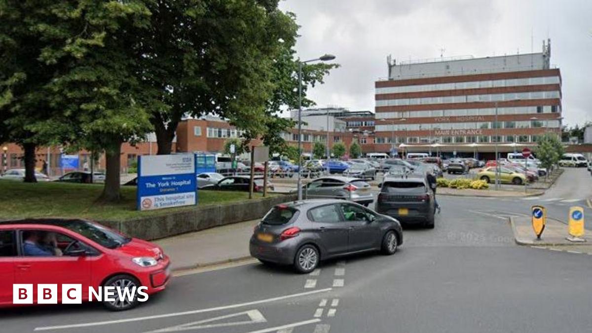 York hospital congestion causes 'dangerous driving' - council