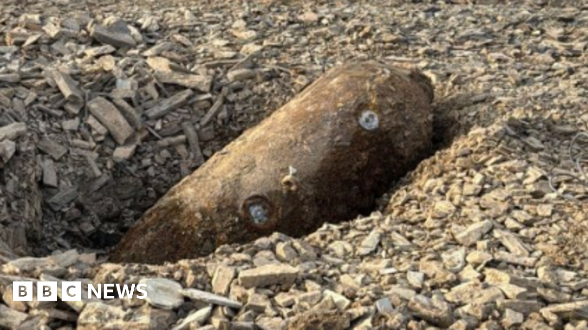 Plymouth WW2 bomb to be blown up as 1,200 homes evacuated