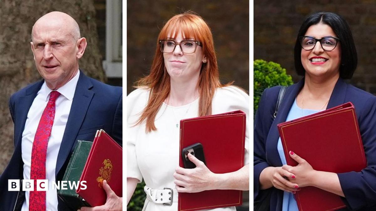 Andy Burnham holds first cabinet meeting as prime minister - BBC