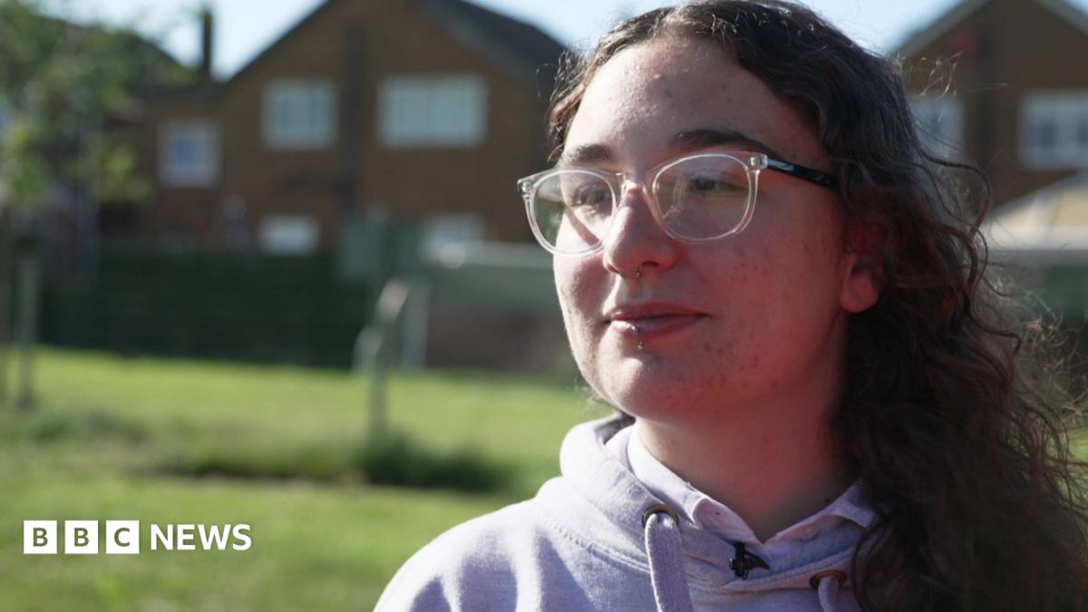 bbc.co.uk - Nathan Turvey - Huddersfield teenager had panic attacks about leaving the house