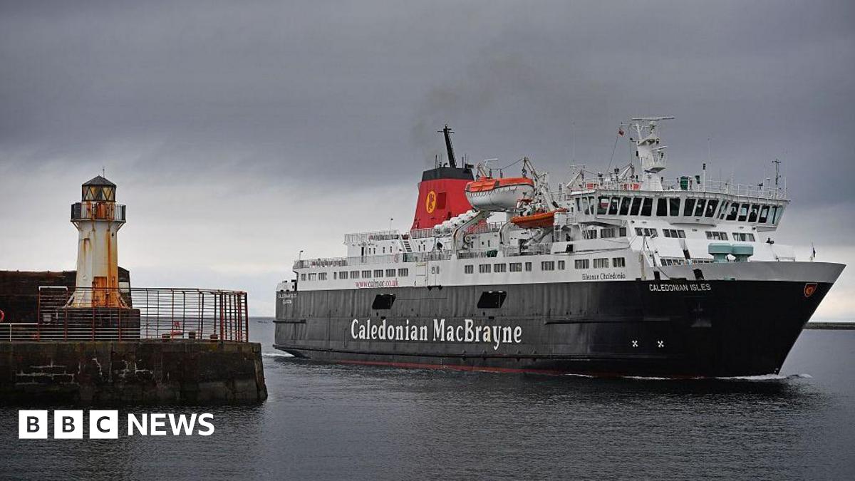 MV Caledonian Isles arriving at Ardrossan Harbour.