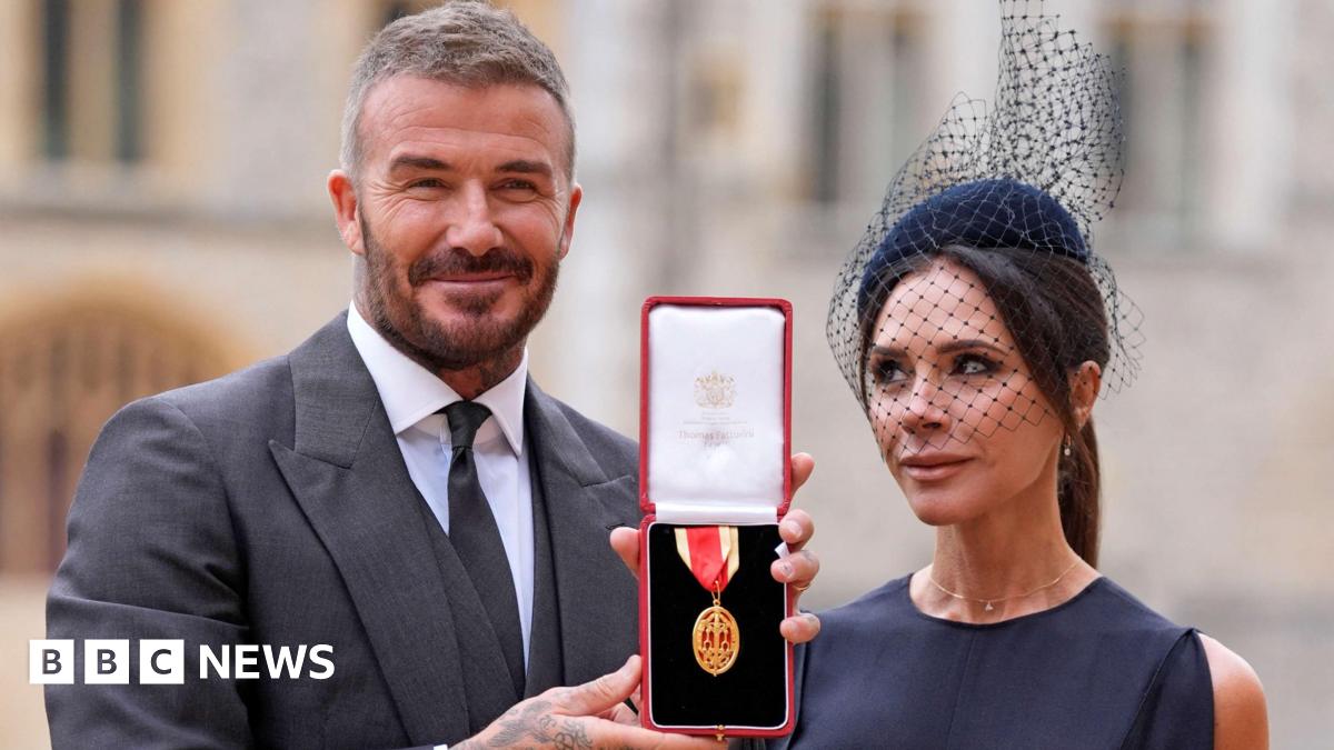
                            Arise Sir David: Footballer Beckham is knighted