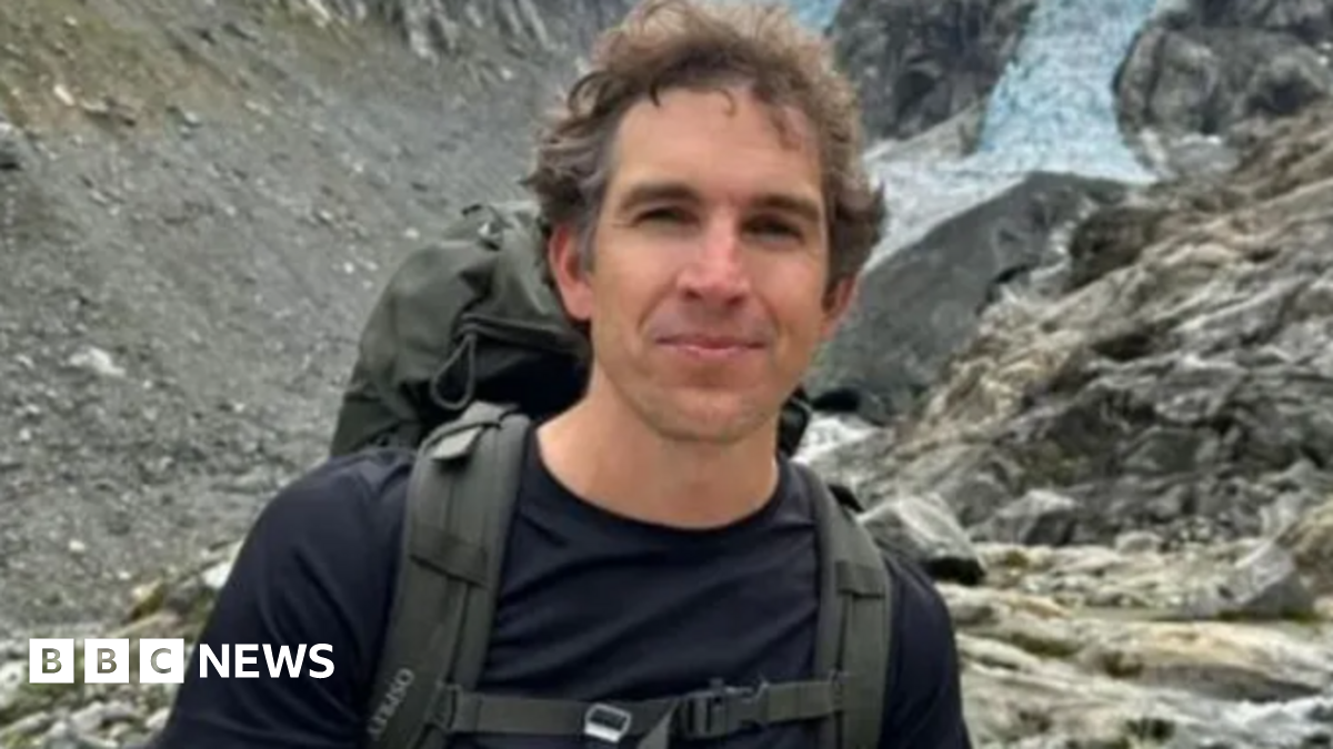 Alec Luhn US journalist found alive days after going missing on a hike