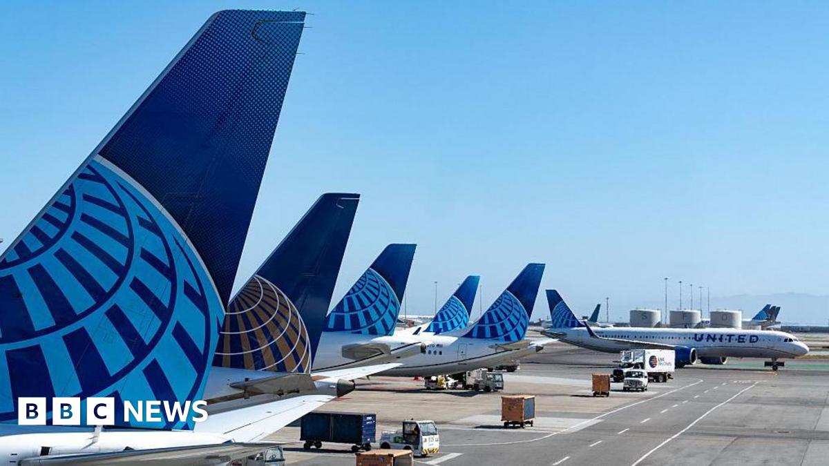 Airlines Delta and United sued for selling 'window seats' without windows