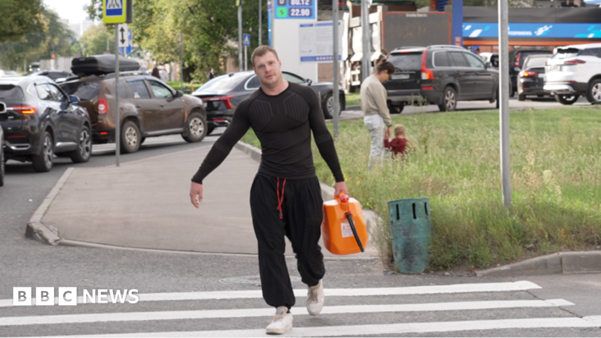 Rosenberg: Shortage of petrol but not patriotism as Russians feel growing impact of war