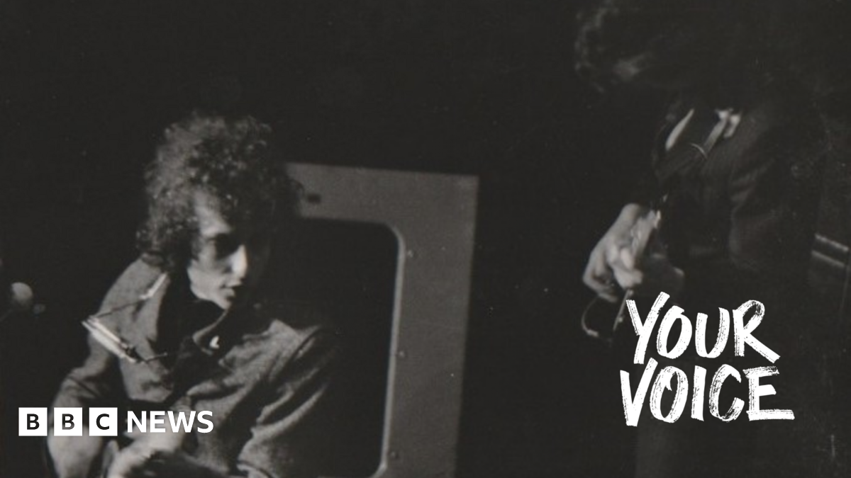 I photographed Bob Dylan as fan shouted Judas at Manchester gig