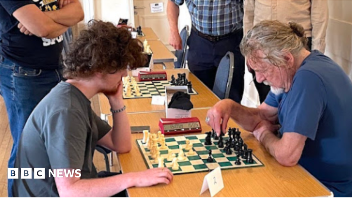 Whole lotta shock as Led Zep star plays teen at chess