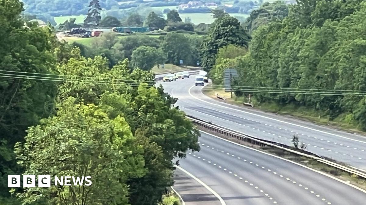 M5 closed northbound after teen and two adults killed in crash