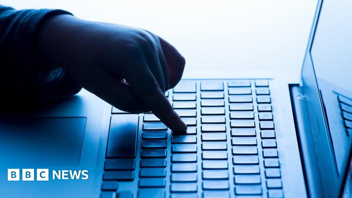 Facebook page showing schoolgirl images taken down - BBC News