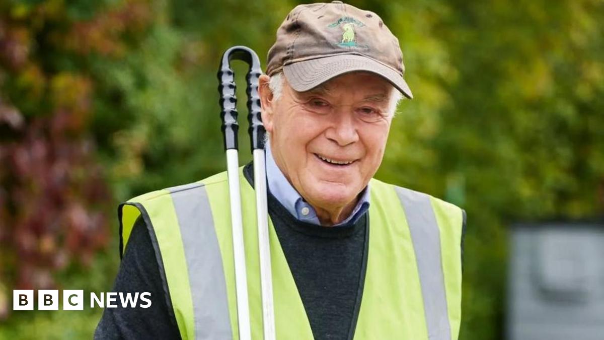 bbc.co.uk - Grace Wood - Ilkley litter picker, 87, makes TikTok videos to teach young