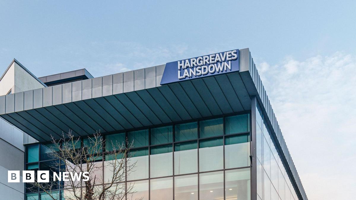 bbc.co.uk - Richard Irvine-Brown - UK finance firm Hargreaves Lansdown hit by IT failure