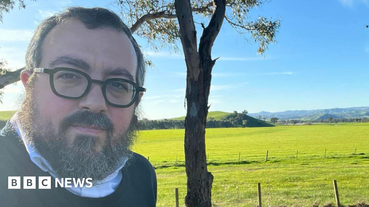 
                            Who were the Bondi beach shooting victims? What we know