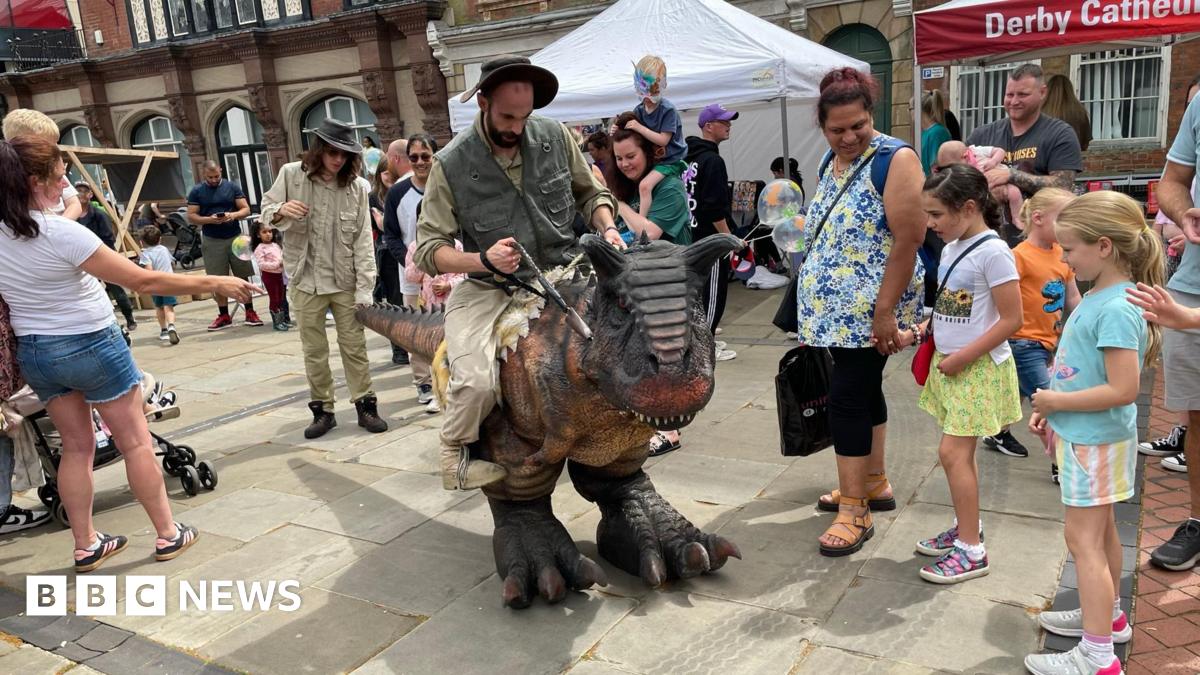 Dinosaurs set to stomp through Derby city centre
