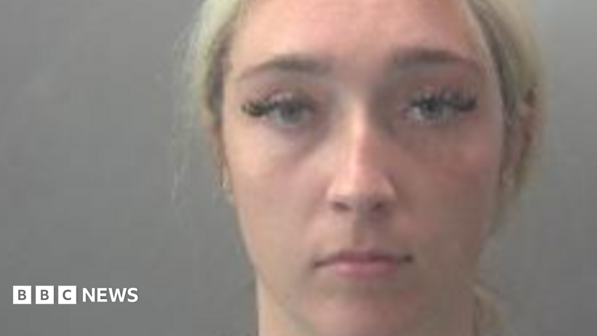 Prison officer jailed over relationship with killer