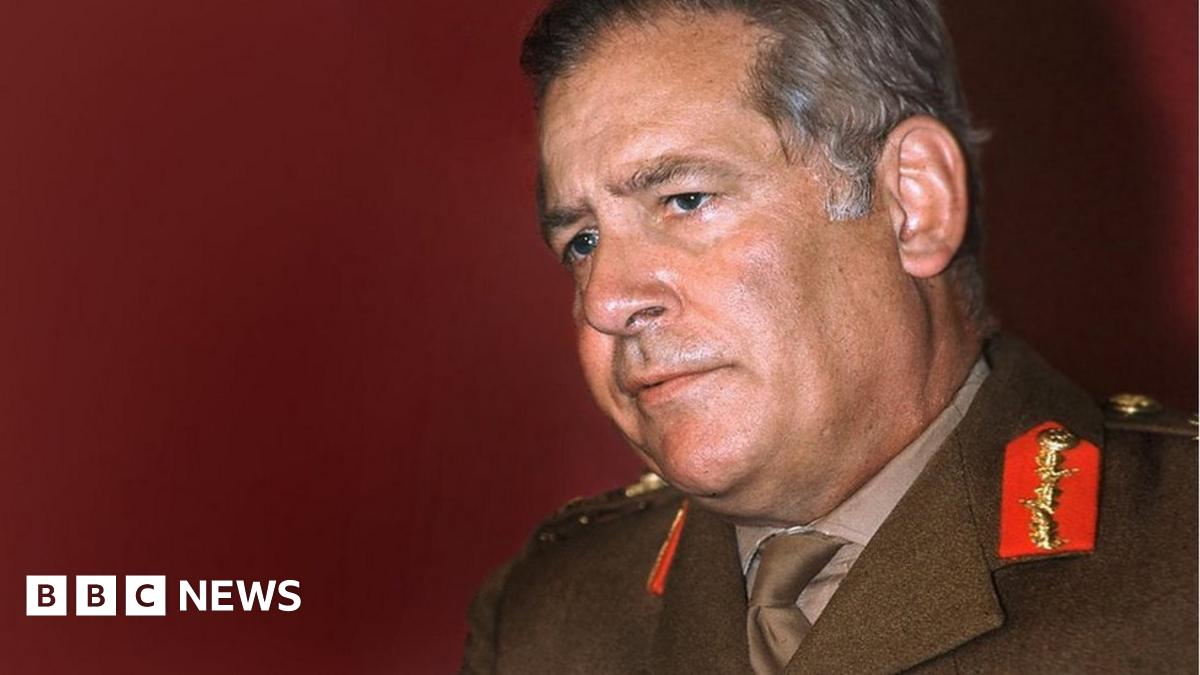 EU referendum: Ex-army chief Lord Guthrie switches to Leave