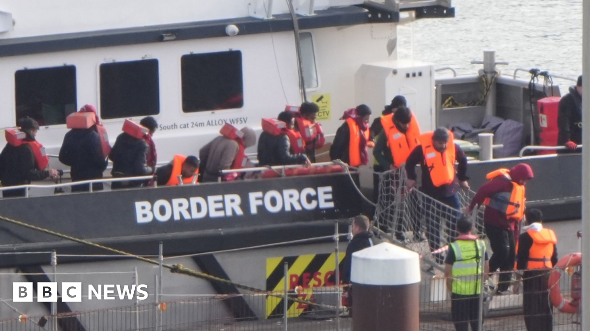 
                            Second migrant sent to France returns to the UK