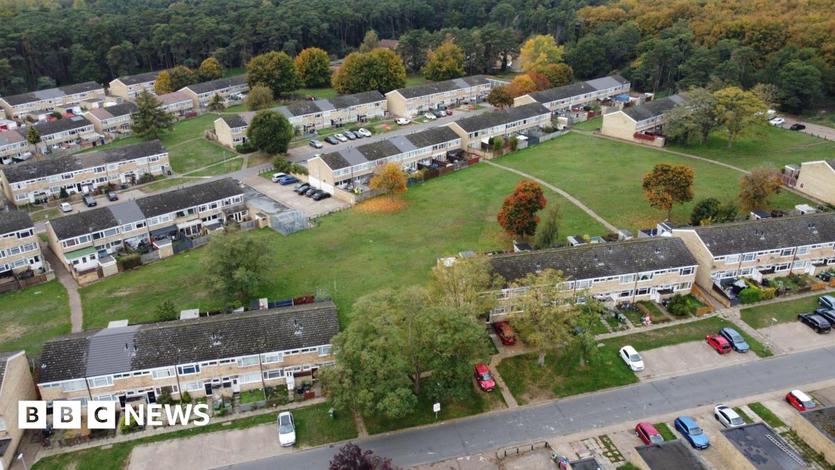 bbc.co.uk - Clare Worden - Thetford housing estate demolition plan will be reviewed