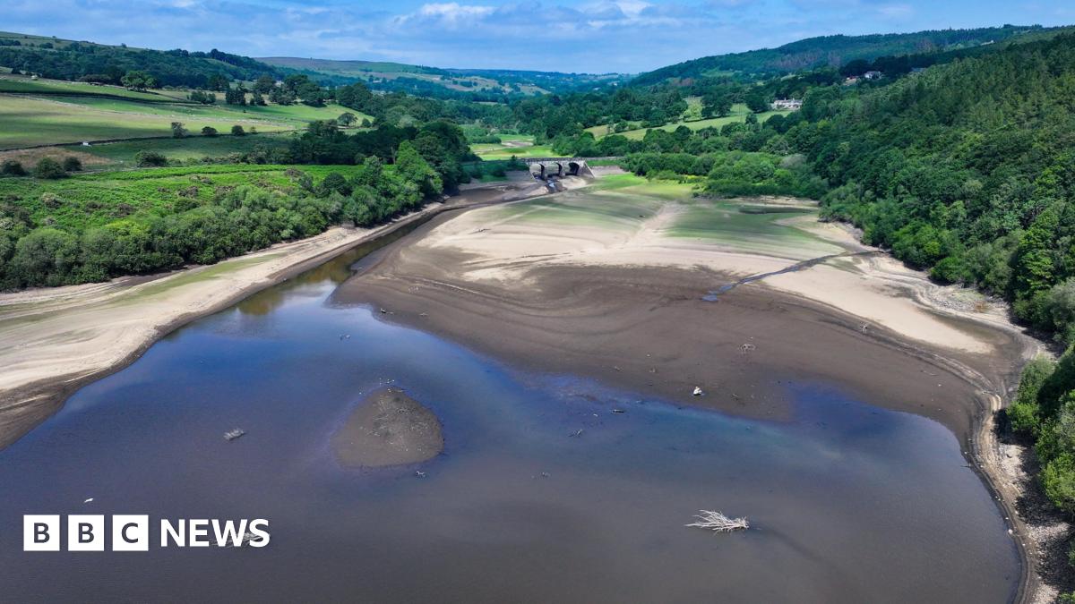 Why is it so difficult to build new reservoirs? - BBC News